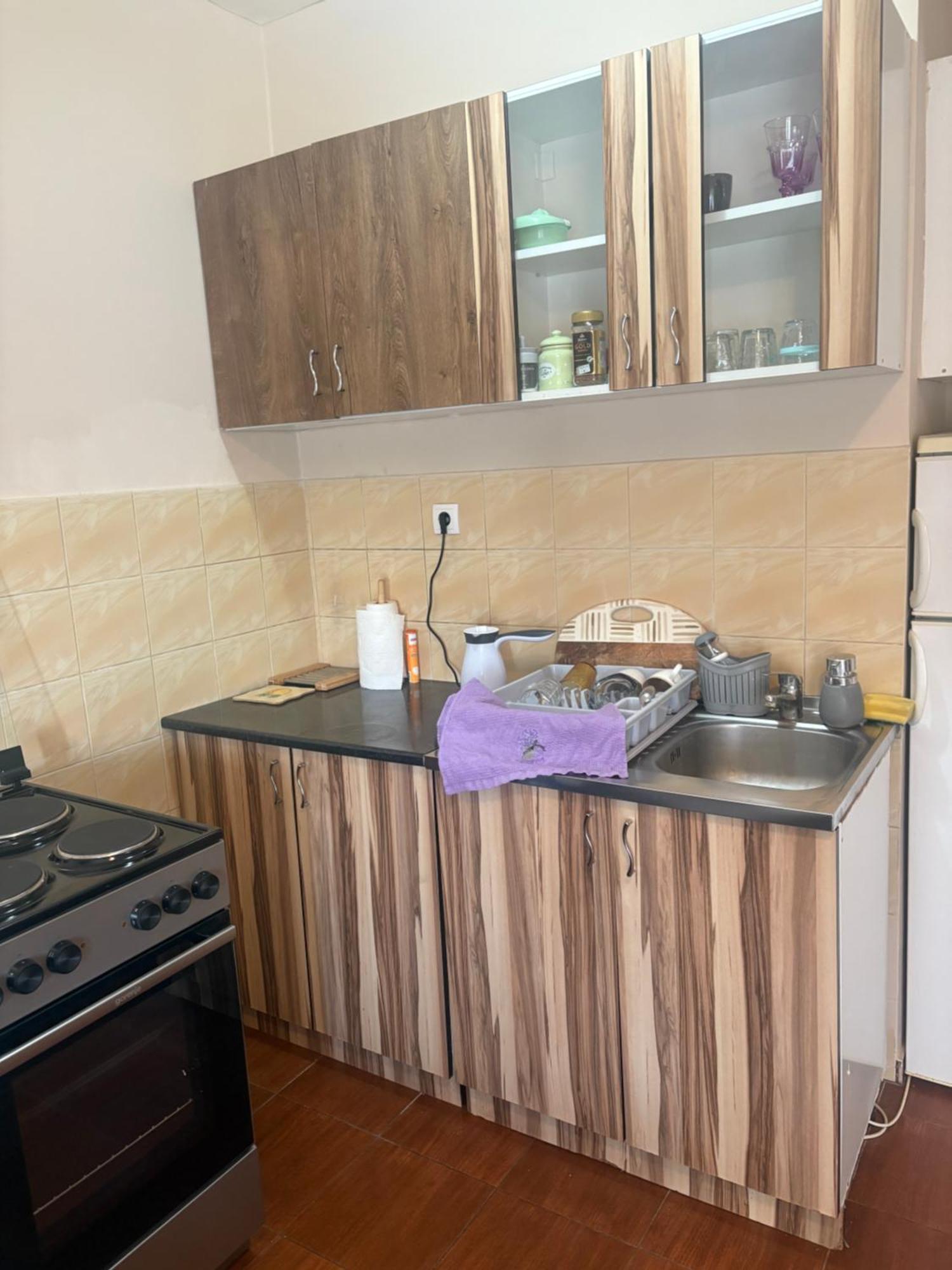 Stan Blizu Izlaza Na Autoput Mali Mokri Lug Extérieur photo